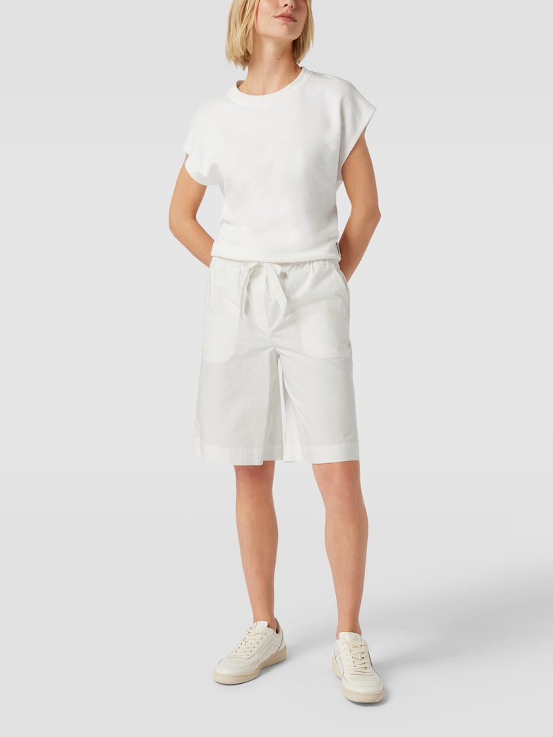 Bermudas mit seitlichen Eingrifftaschen in offwhite