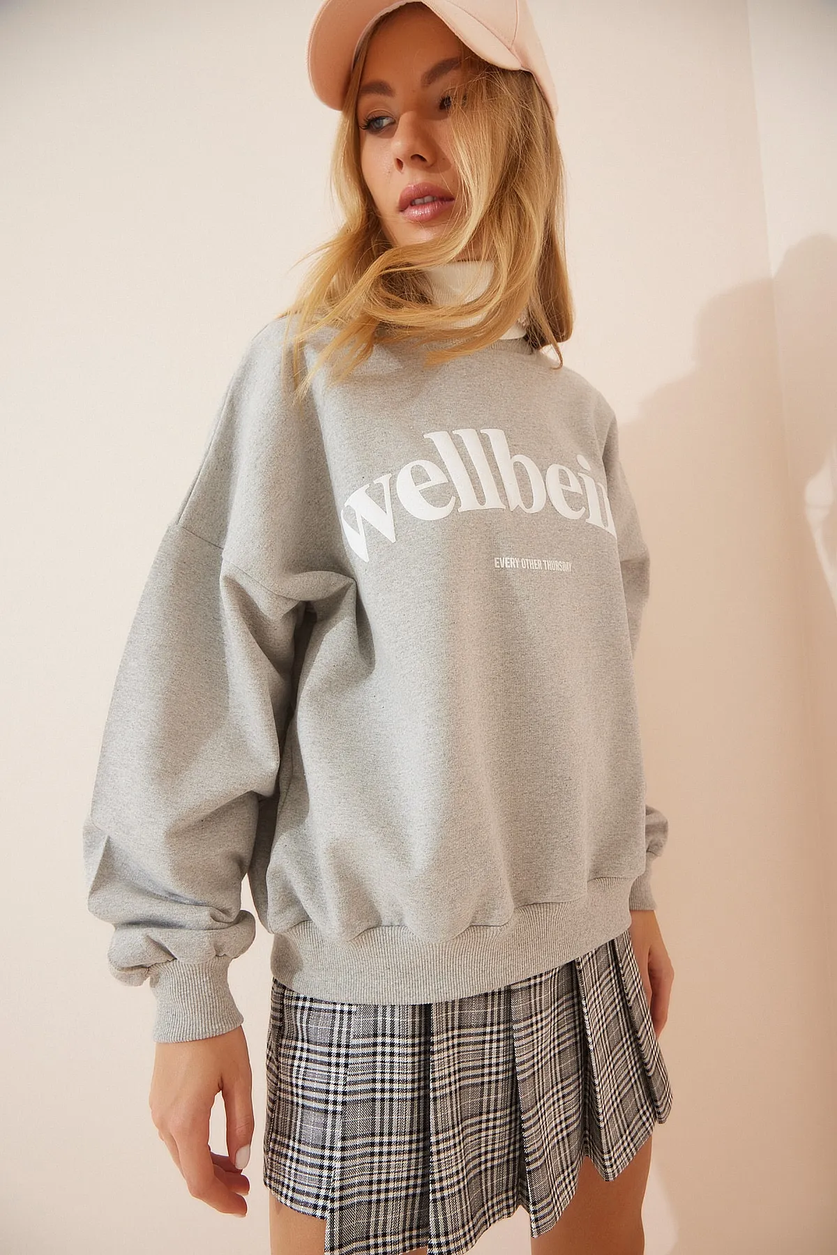 Happiness İstanbul  Dünnes Sweatshirt mit Reliefmuster für Damen in Grau DZ00058
