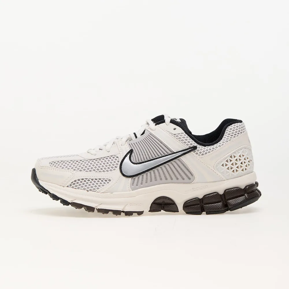 Nike Zoom Vomero 5 FJ2028-001 / weiss