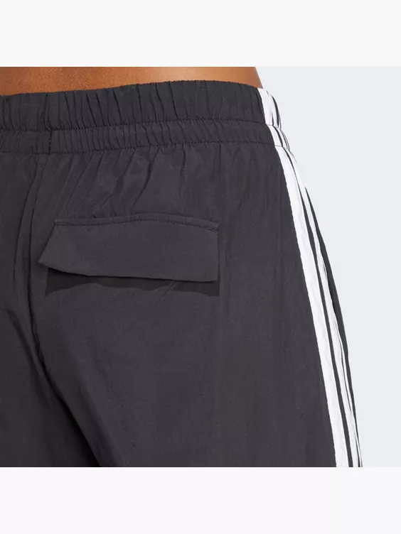 adidas Essentials 3-Streifen Lifestyle Woven Parachute Hose