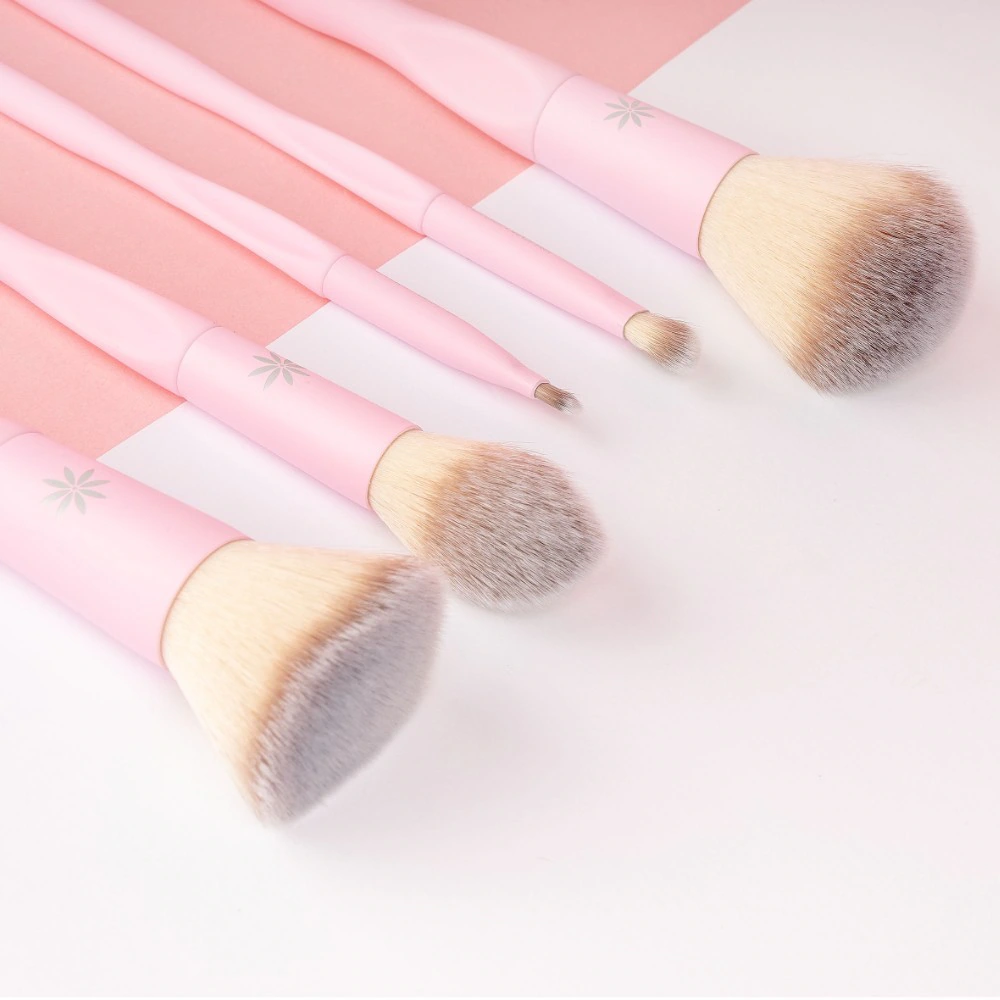 Brushworks Essentials sejas kopšanas komplekts HD Pink