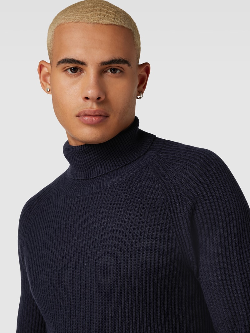 Rollkragenpullover mit Label-Detail Modell 'PANNEL' in dunkelblau