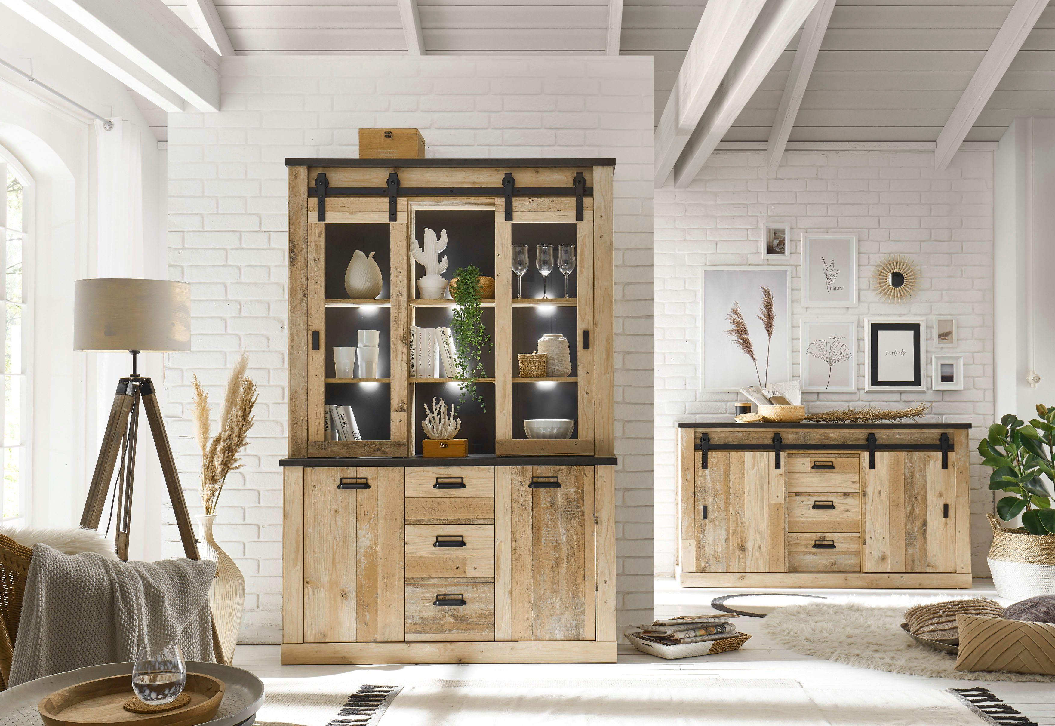 Home affaire Buffet SHERWOOD Holz Dekor, mit Scheunentorbeschlag und Apothekergriffen, Breite 133cm