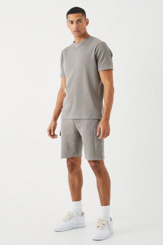 Slim-Fit T-Shirt & Cargo-Shorts in Waffeloptik