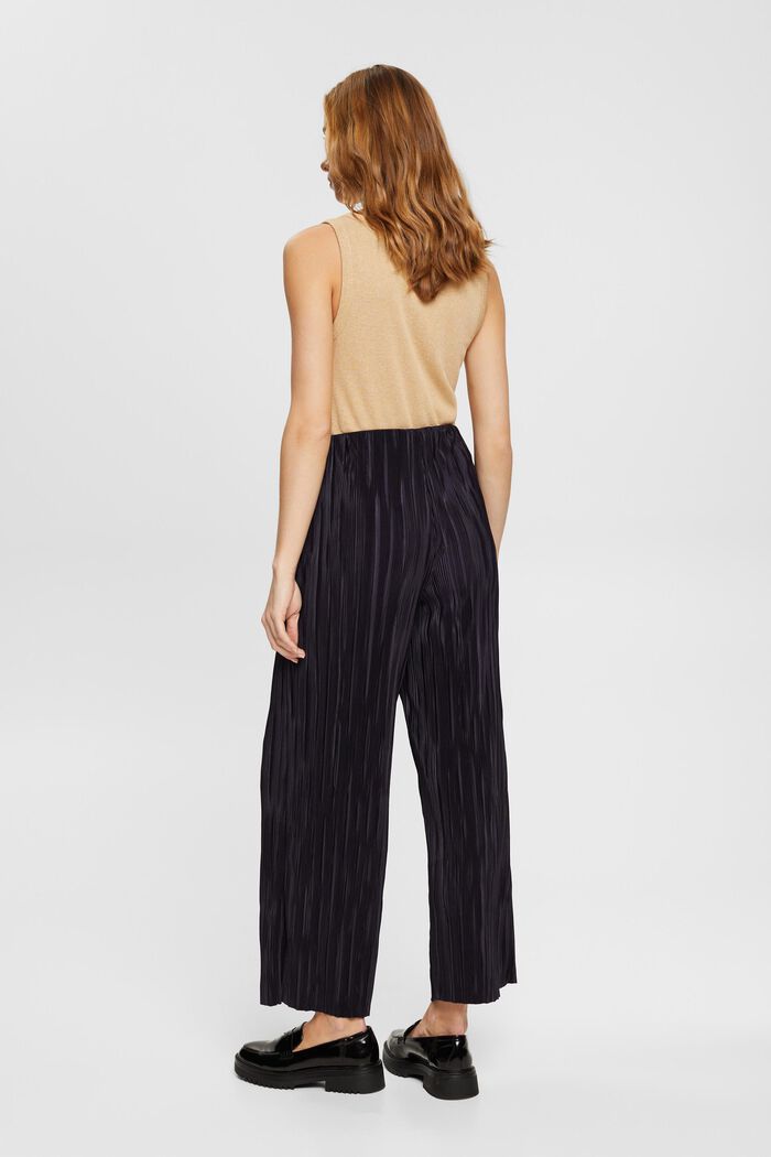 Plissierte Hose mit weitem Bein