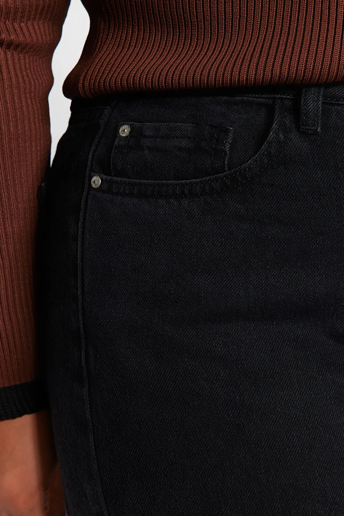Trendyol Curve  Anthrazitfarbene, weit geschnittene Jeans mit hoher Taille TBSSS22JE0211
