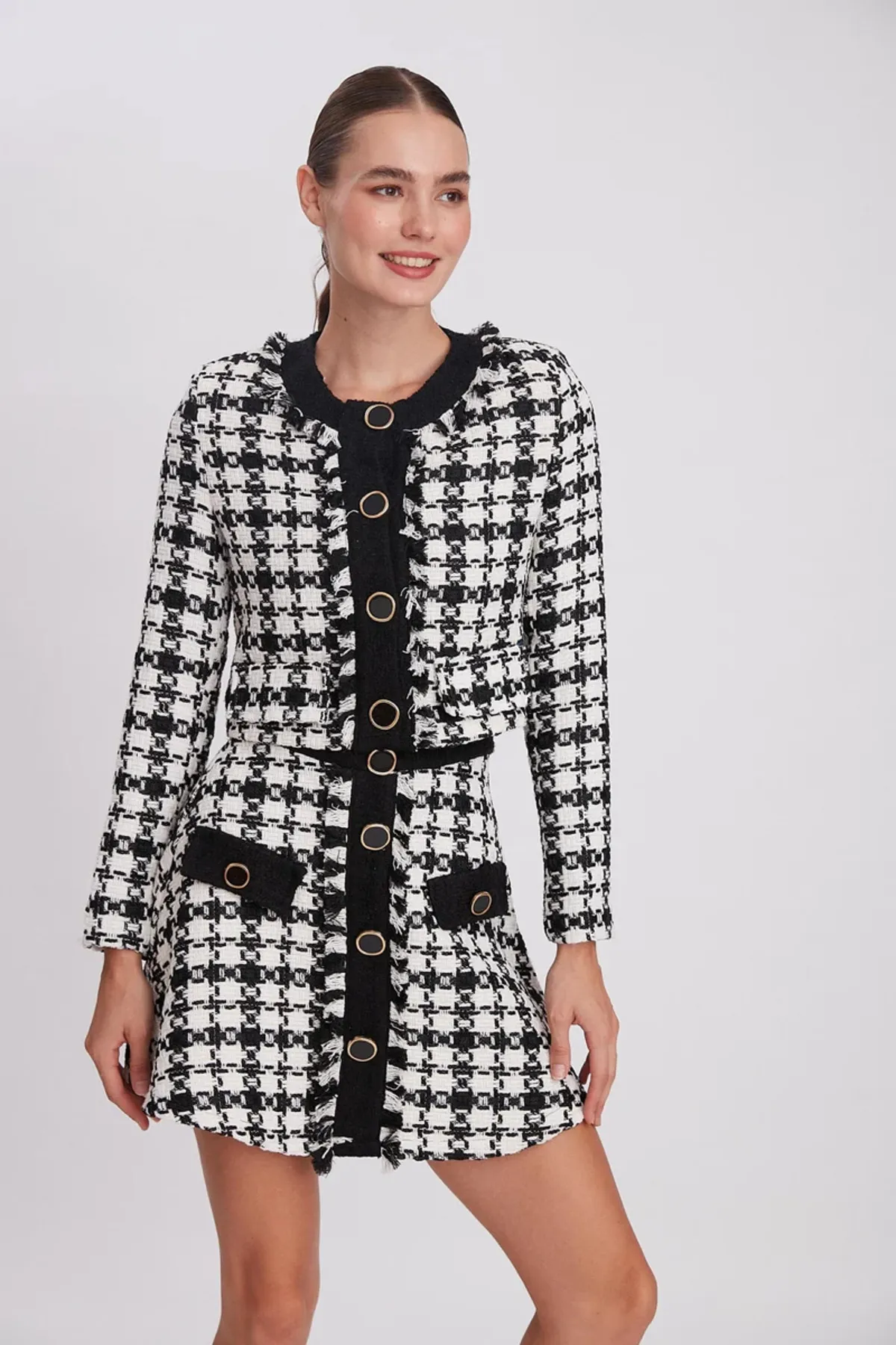 Laluvia  Schwarzer Tweed-Anzug mit Glockenrock und Jacke