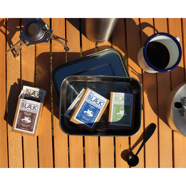 BLAEK NO.3 - Kaffee