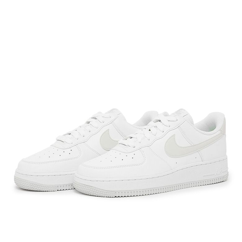 NIKE Air Force 1 '07 SE white/photon dust-white-volt