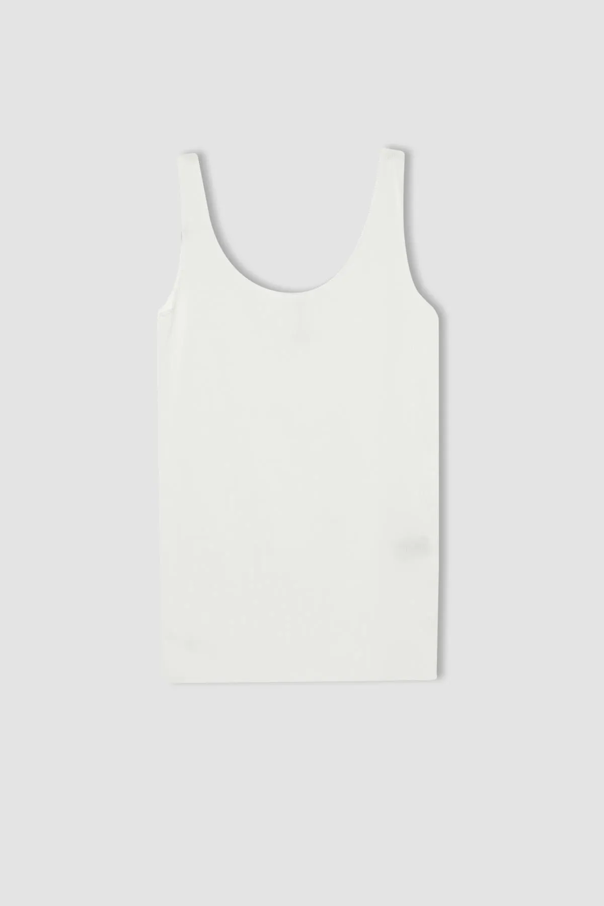 DeFacto  Passform: Slim-Fit-Unterhemd mit Rundhalsausschnitt