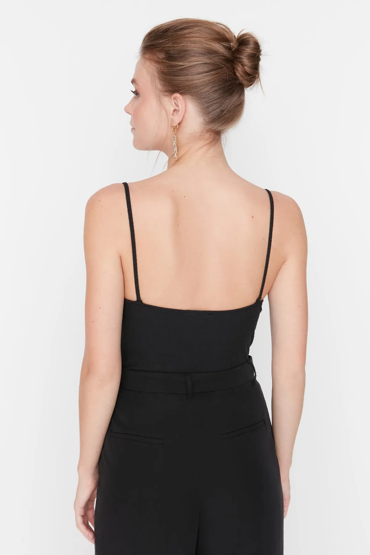 Trendyol Collection  Schwarzer Strick-Spitzen-Body TPRSS22BD00009