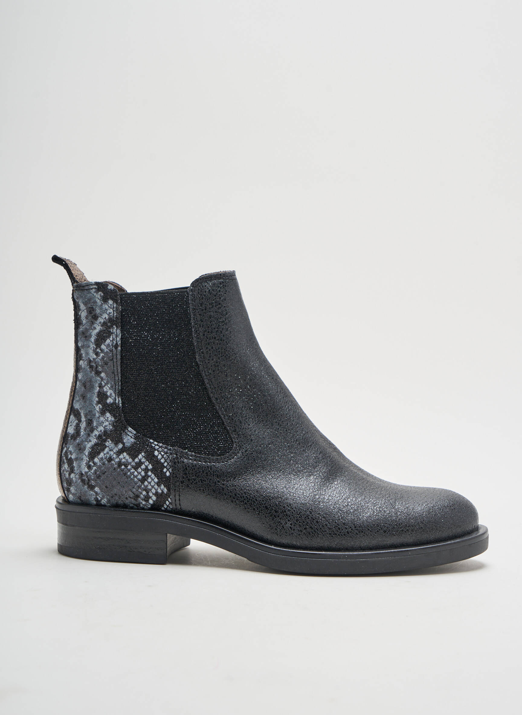 Mkd Bottines Femme couleur noir