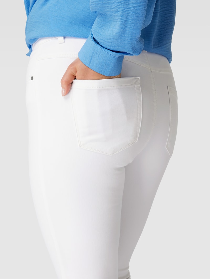 PLUS SIZE Jeans mit Label-Details Modell 'AUGUSTA' in weiß