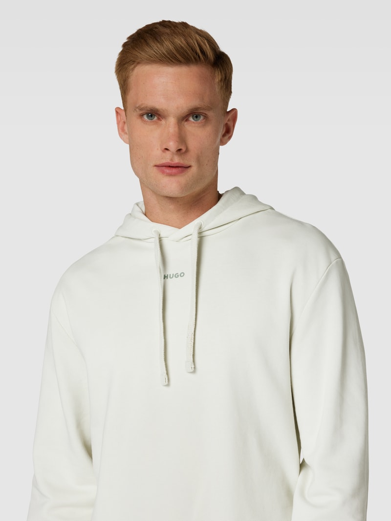 Hoodie mit Label-Print Modell 'Dapo' in offwhite