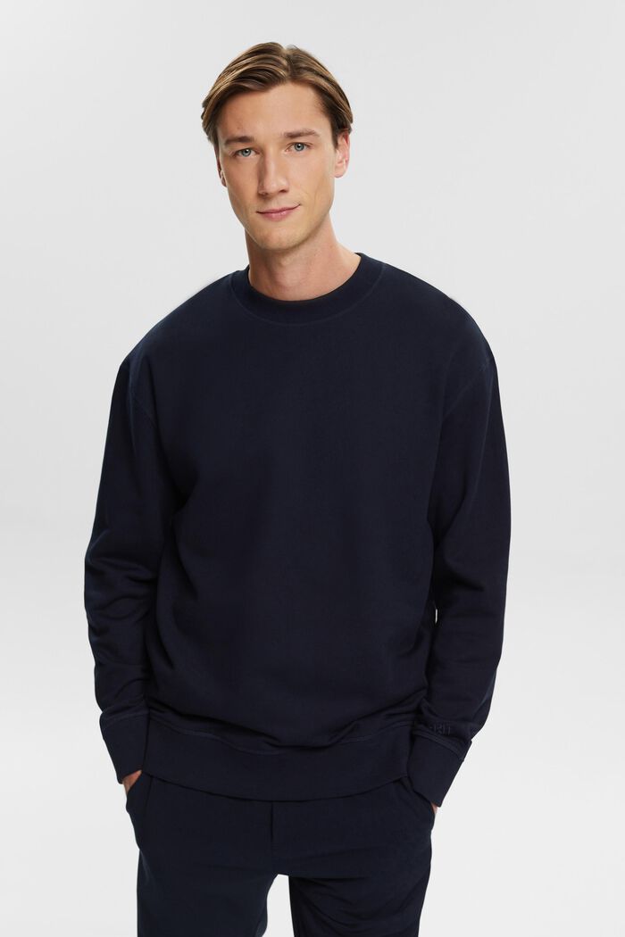 Sweatshirt mit Logostickerei auf dem Ärmel