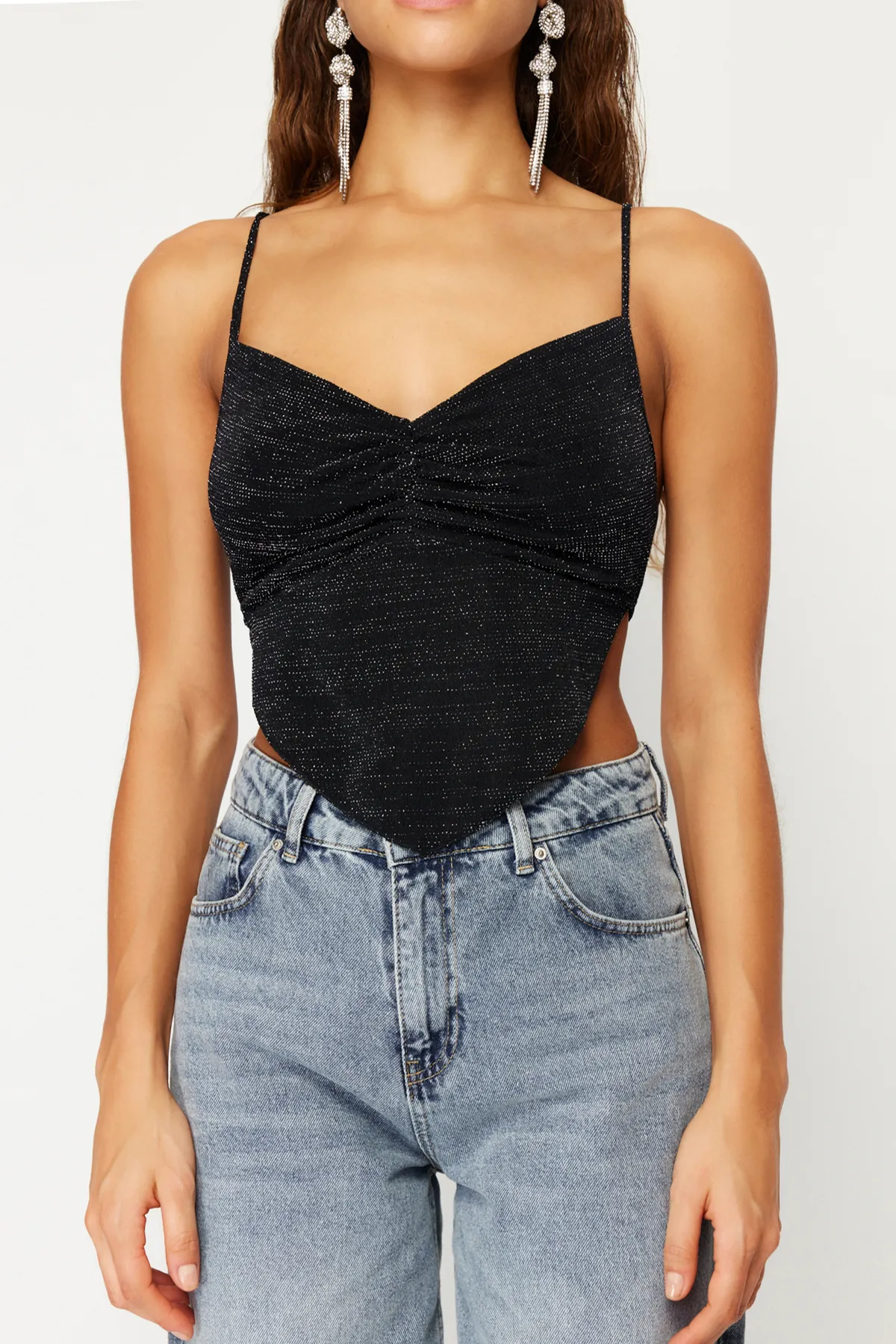 Trendyol Collection  Schwarze, glänzende, kurze Strickbluse