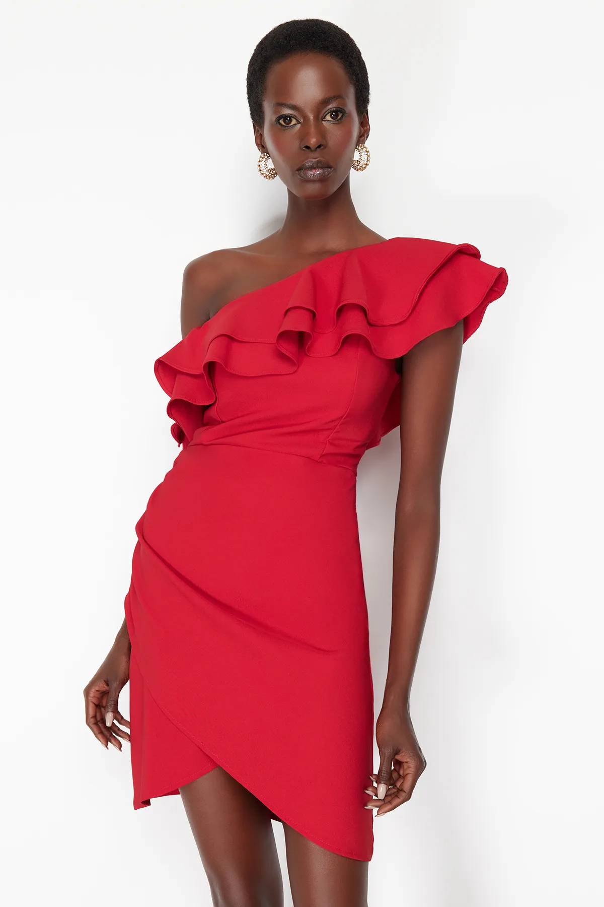 Trendyol Collection  Rotes, einärmliges, gerüschtes, elegantes Abendkleid TPRSS24EL00013