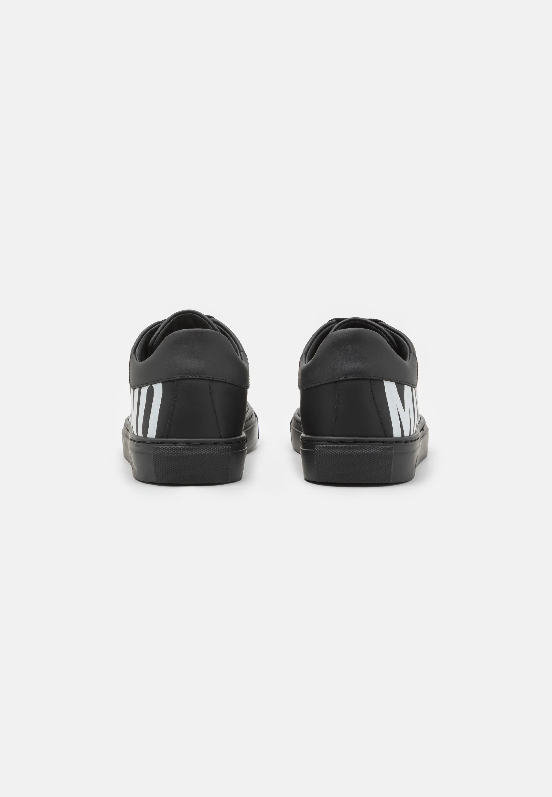 Zapatillas bajas MOSCHINO