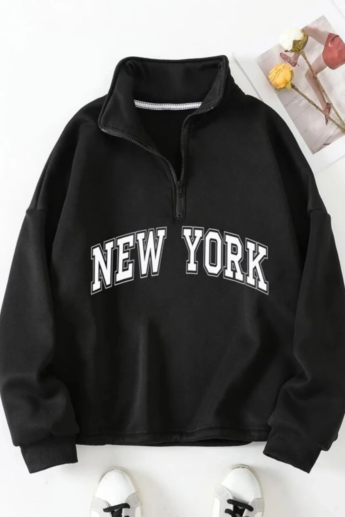 MODAGEN  Unisex-Sweatshirt in Schwarz mit halbem Reißverschluss und New York-Aufdruck in Übergröße