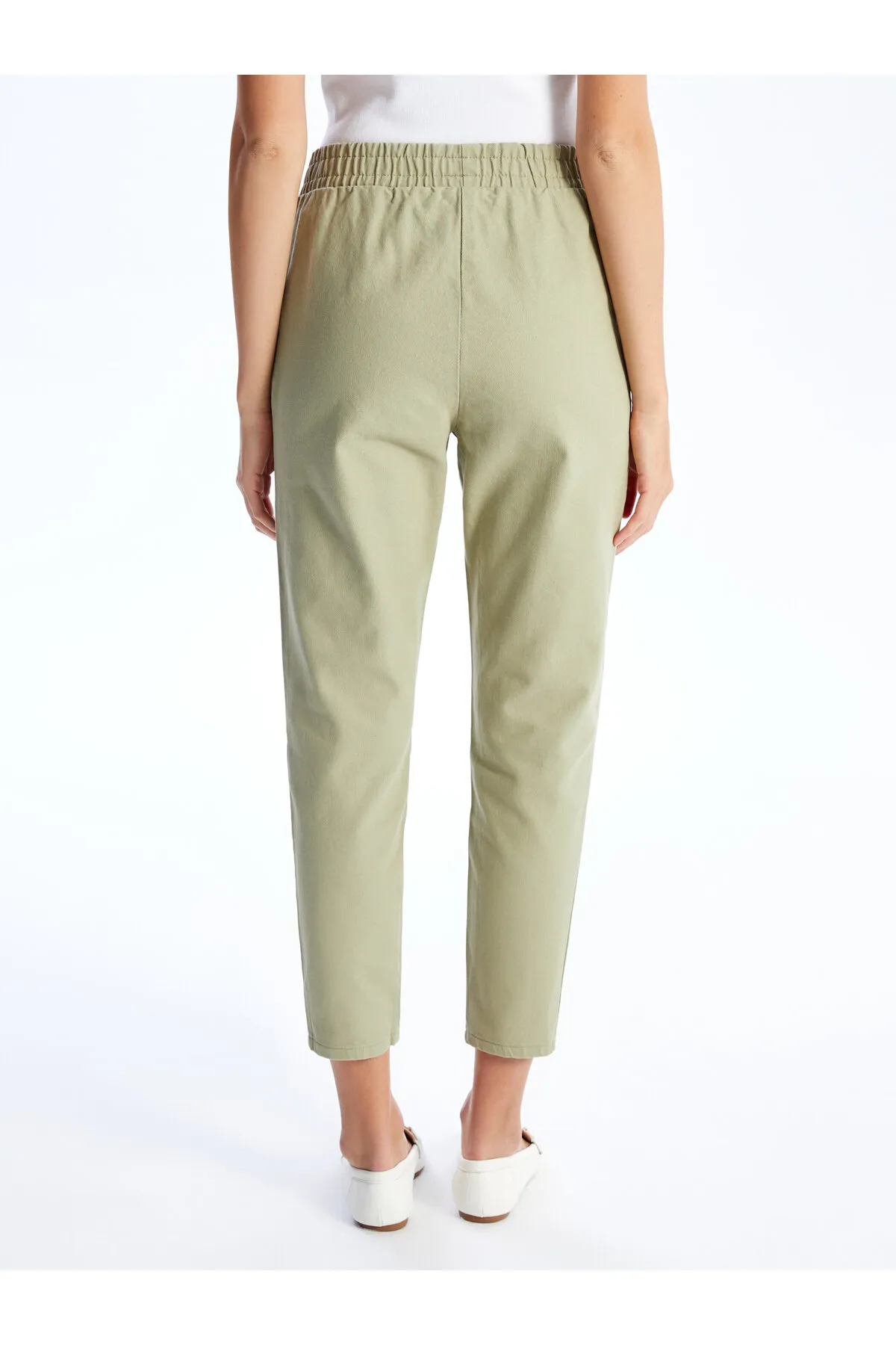 LC Waikiki  Damenhose mit Standard-Passform und elastischem Bund