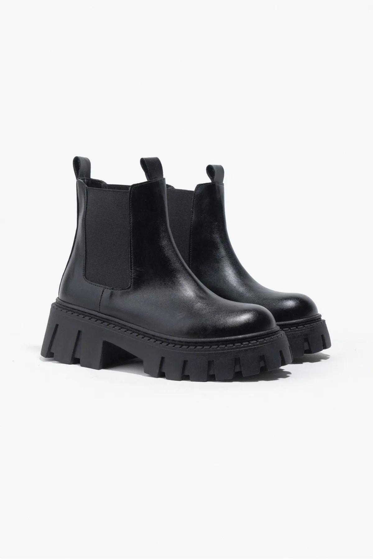 NİŞANTAŞI SHOES  Gwin Damenstiefel aus schwarzem, mattem Gummi mit flacher Sohle