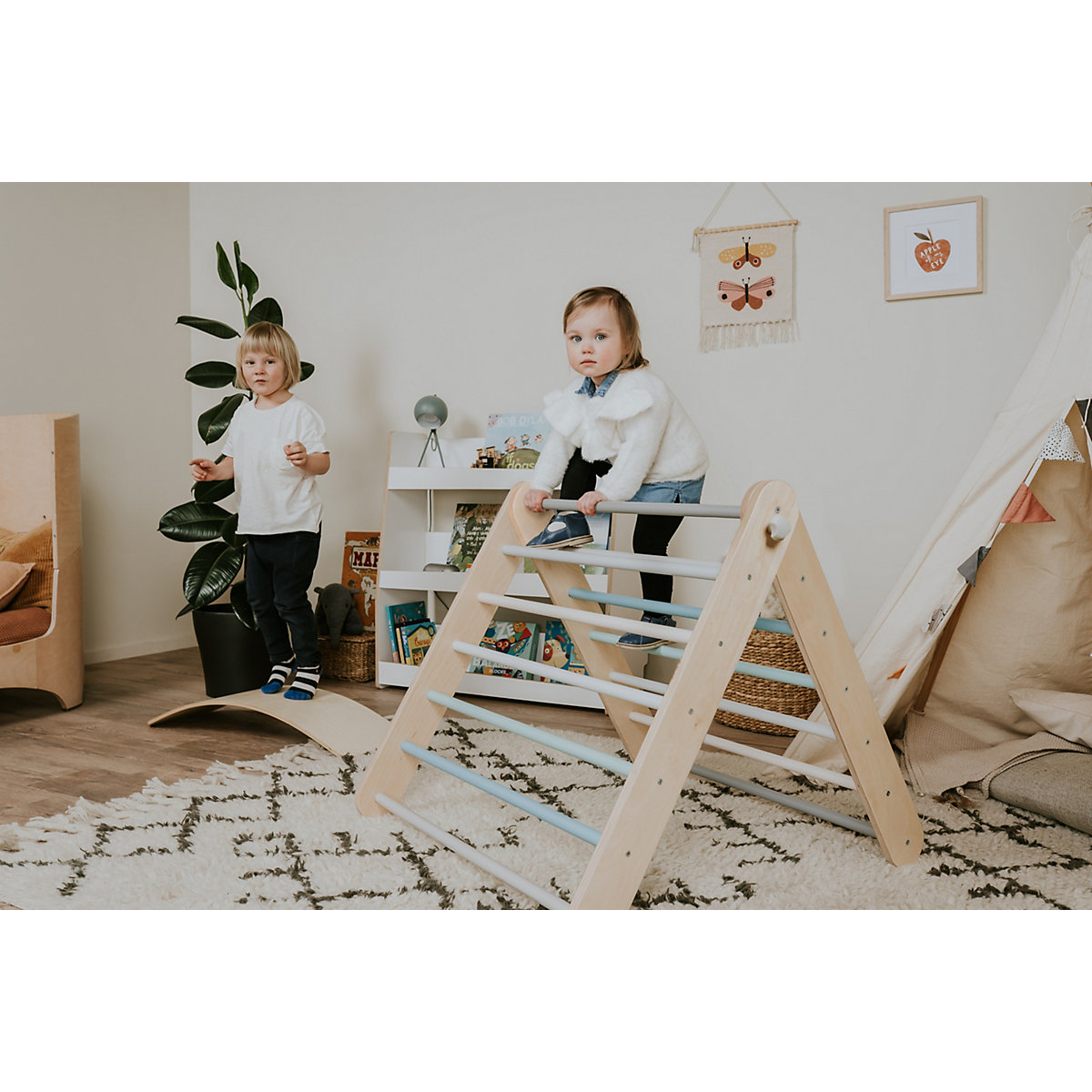 Klettergerüst Sprossenwand mit Rampe und Rutsche Indoor, Kletterdreieck Sprossenwand aus Holz, Klettern Innnen Kleinkind