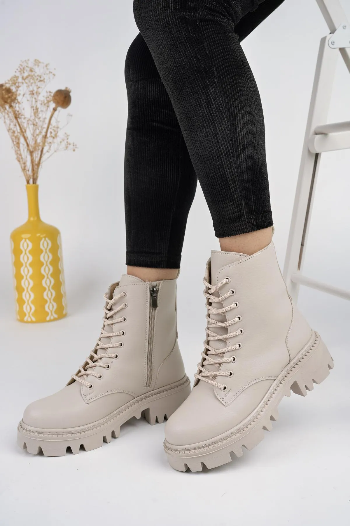 MUGGO  Dombas garantierte Damen-Schnürstiefel