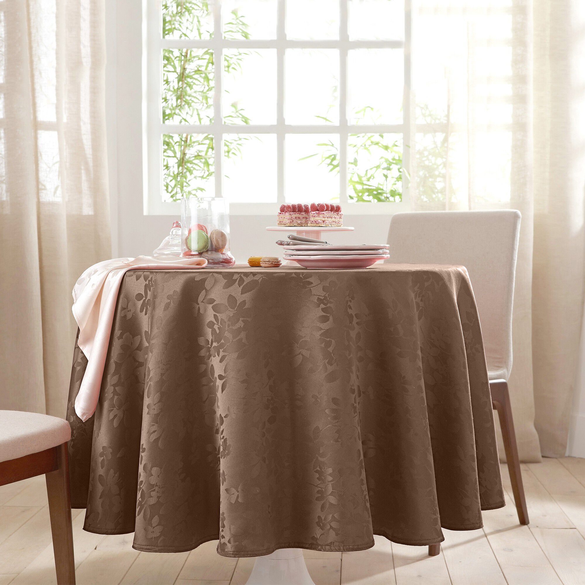 Nappe damassée feuillages Colombine