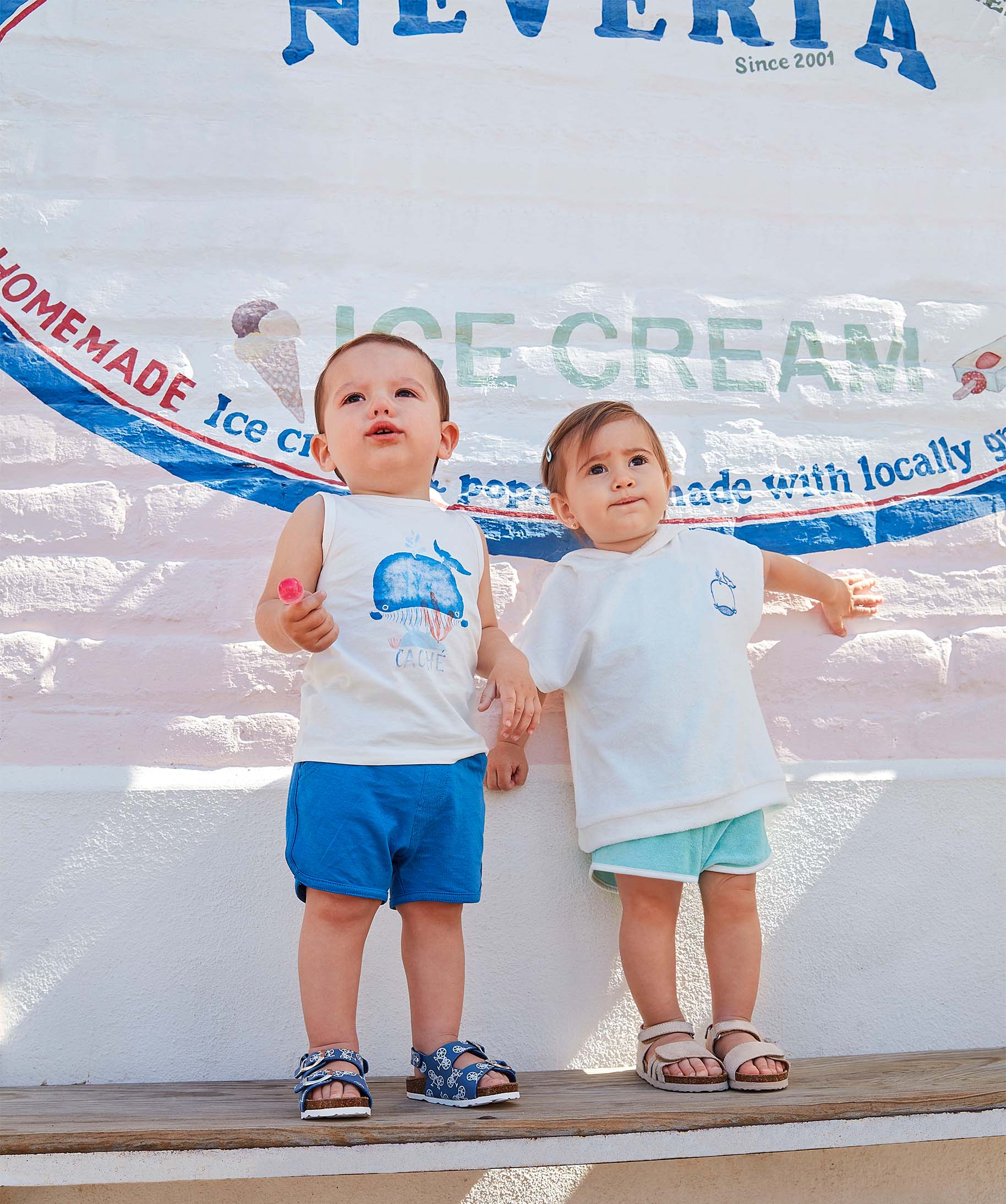 Tee-shirt bébé à manches courtes et capuche en éponge blanc | GEMO