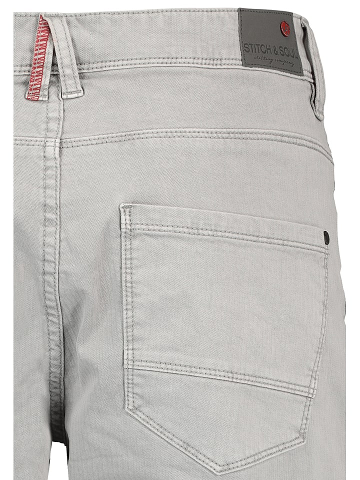 Stitch & Soul Bermudas 