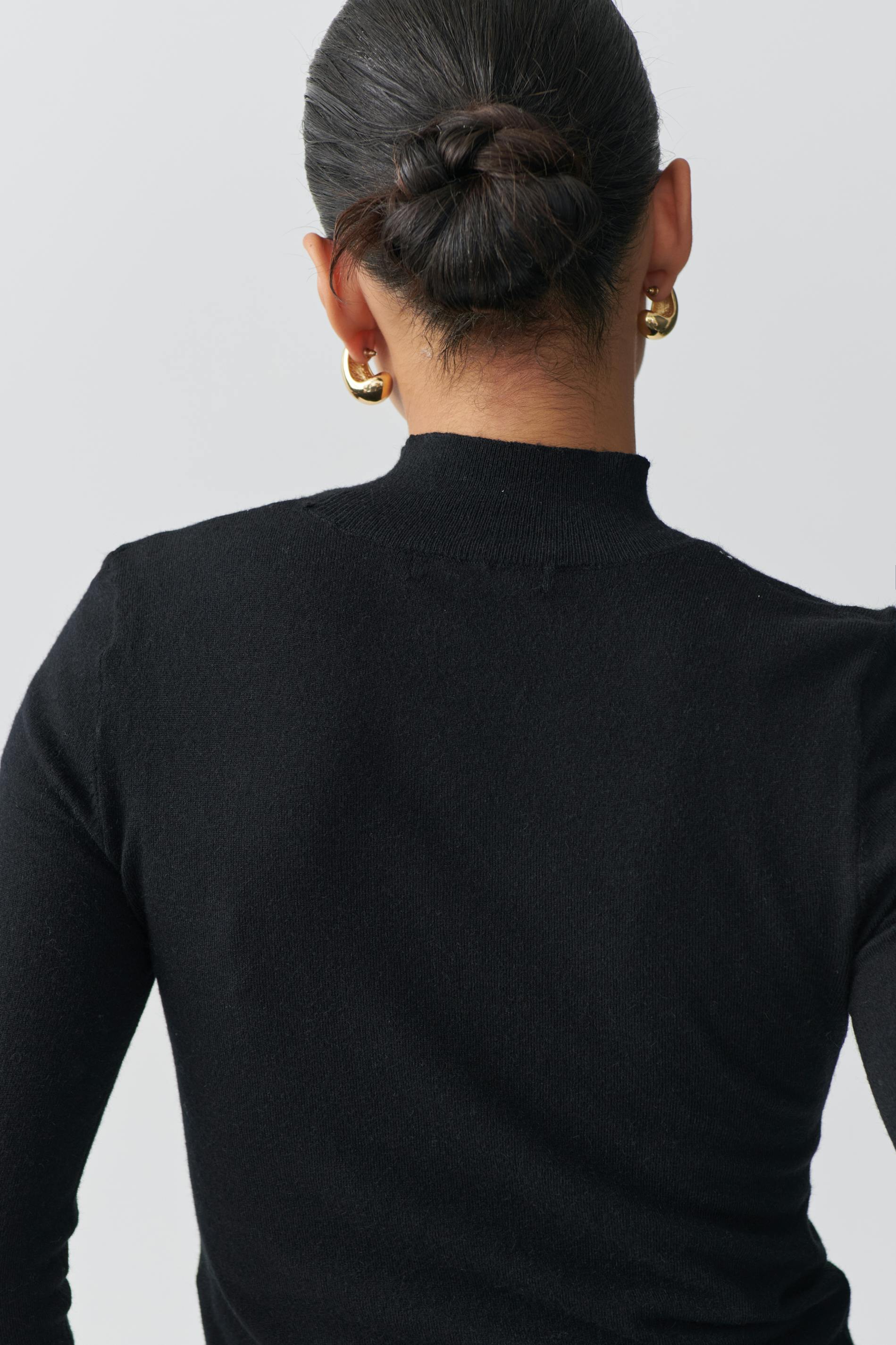 Knitted long sleeve top