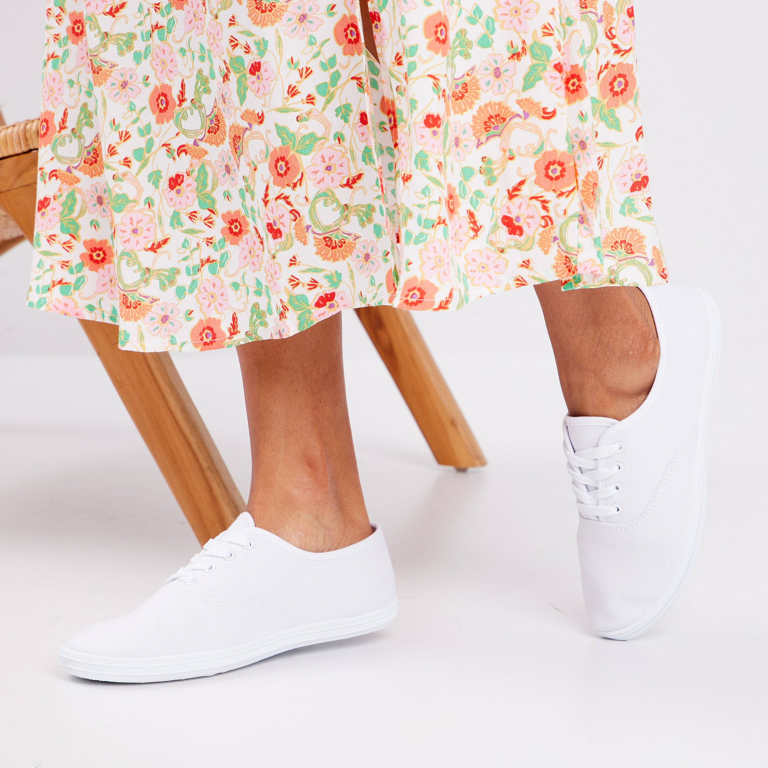 Baskets en toile à lacets blanc femme | La Halle