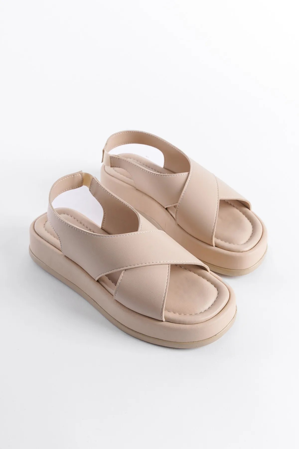 Capone Outfitters  Sandalette - Beige - Keilabsatz