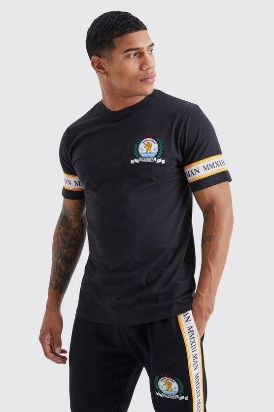 T-Shirt und Jogginghose mit Man Gold Stickerei