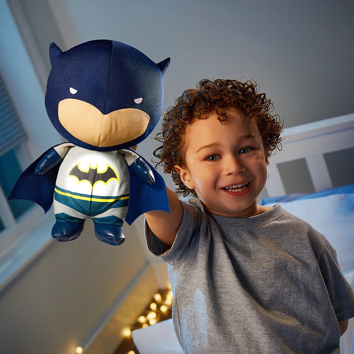 Batman: Leuchtender Schlafbegleiter für Kinder – GoGlow-Nachtlicht und kuscheliges Spielzeug