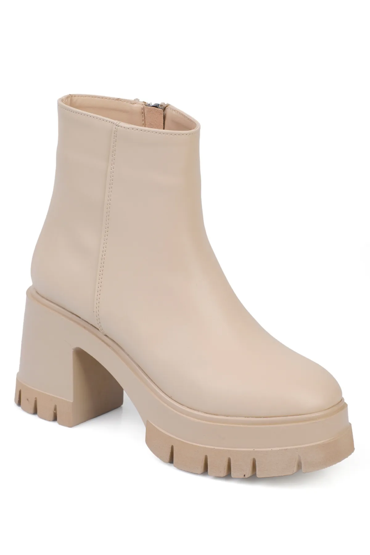 Capone Outfitters  Damenstiefel mit runder Spitze und seitlichem Reißverschluss und mittelhohem Absatz