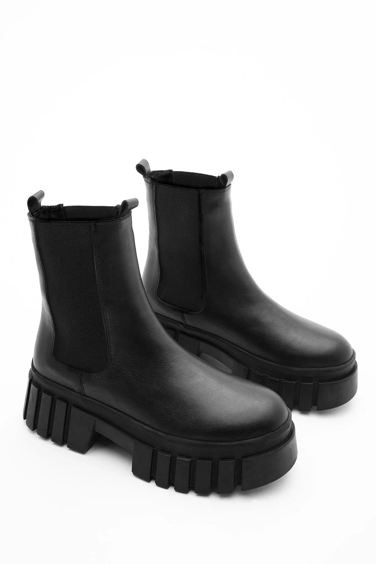 Marjin  Damenstiefel aus echtem Leder mit elastischem Seitenband, dicke Sohle, Martes Schwarz
