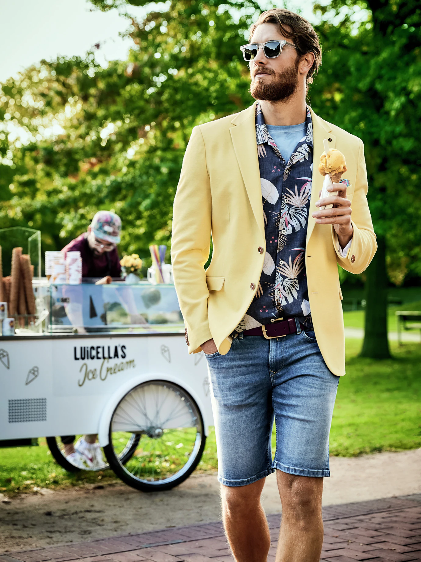 Geschnittene Jeansshorts