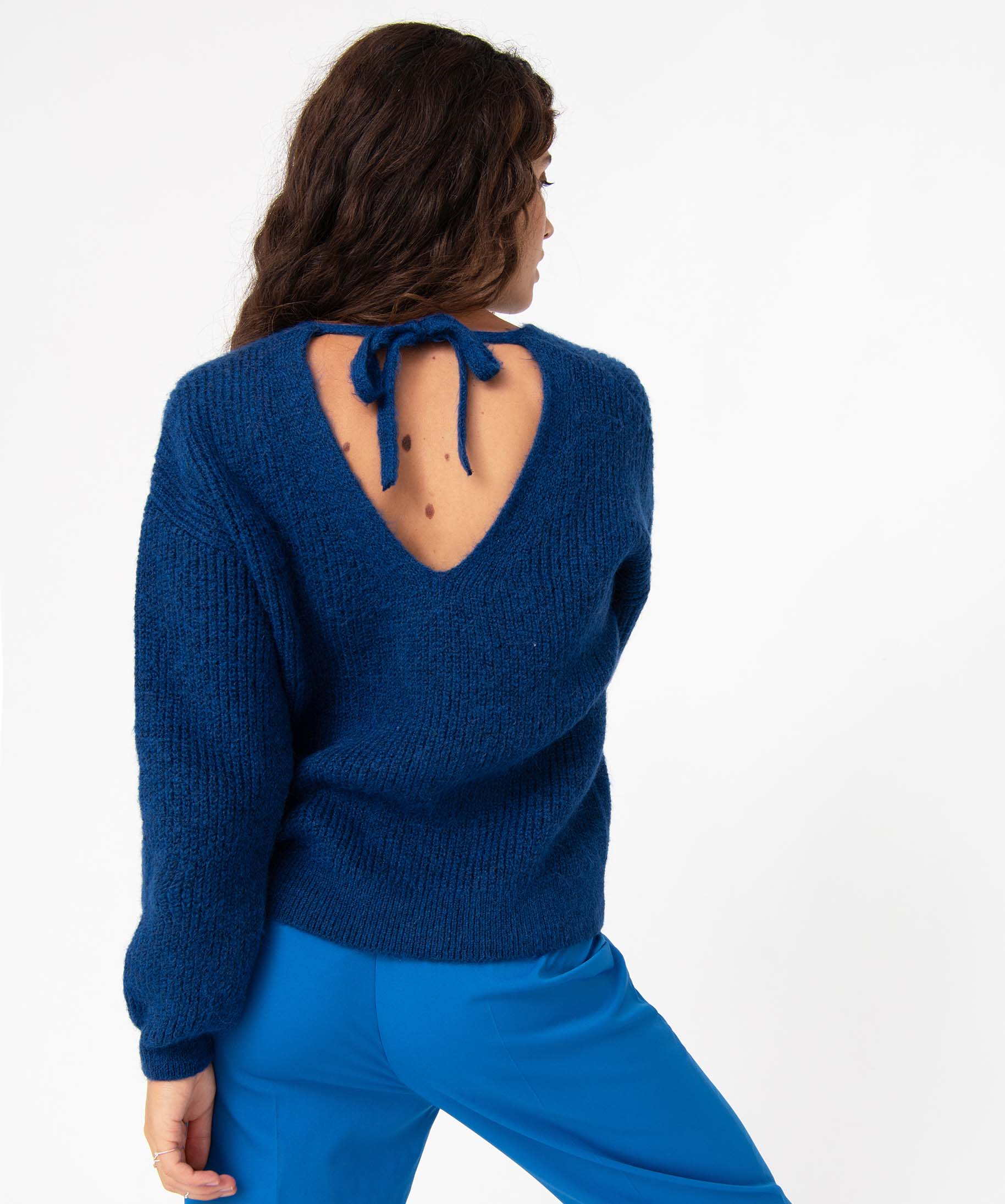 Pull femme en grosse maille à double col V bleu | GEMO