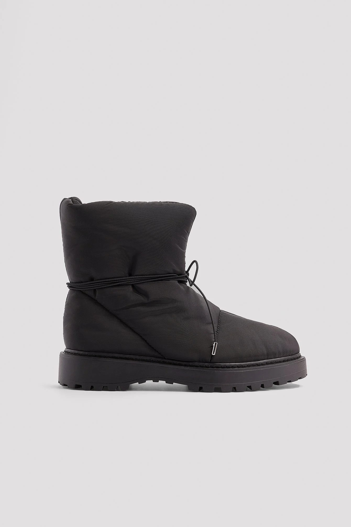 Bauschige Steppstiefeletten