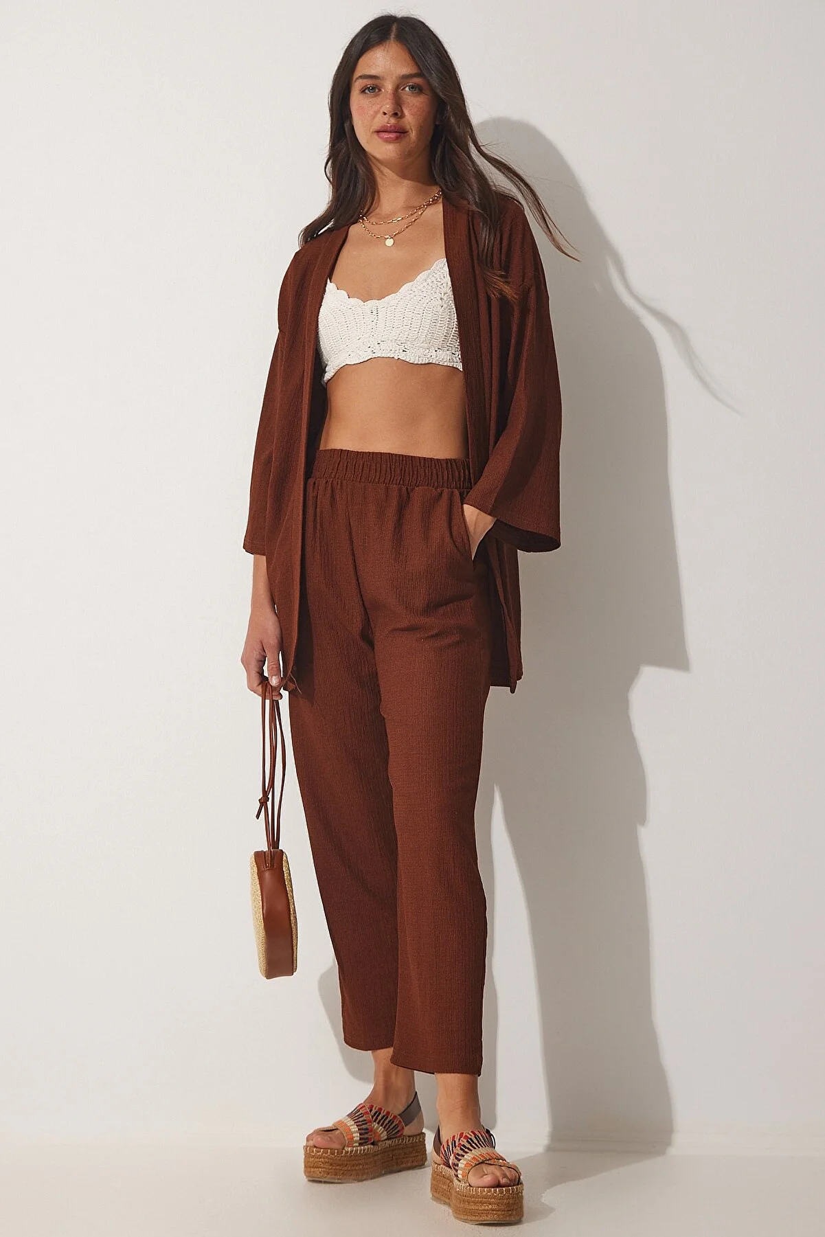 Happiness İstanbul  Braunes Damen-Kimono-Hosen-Strickset BY00050