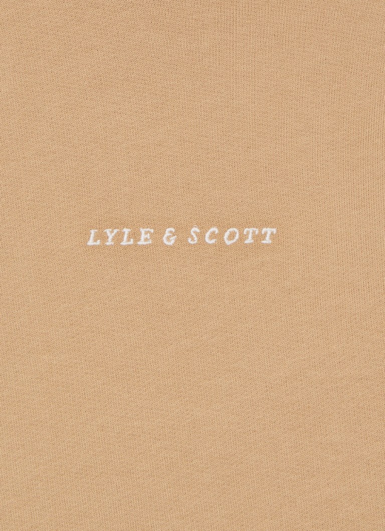 Lyle & Scott -neulepusero logolla