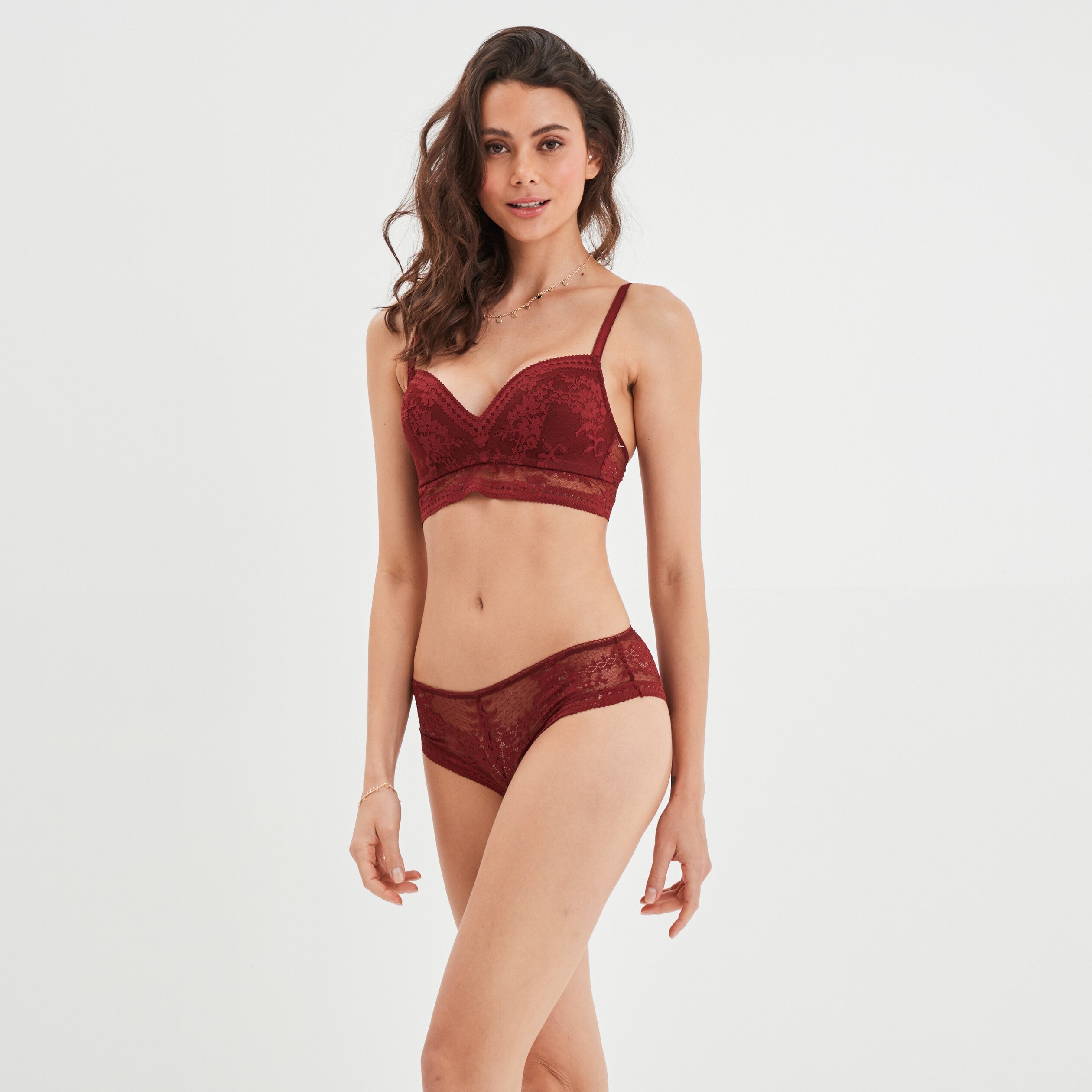 Shorty en dentelle bordeaux femme | La Halle