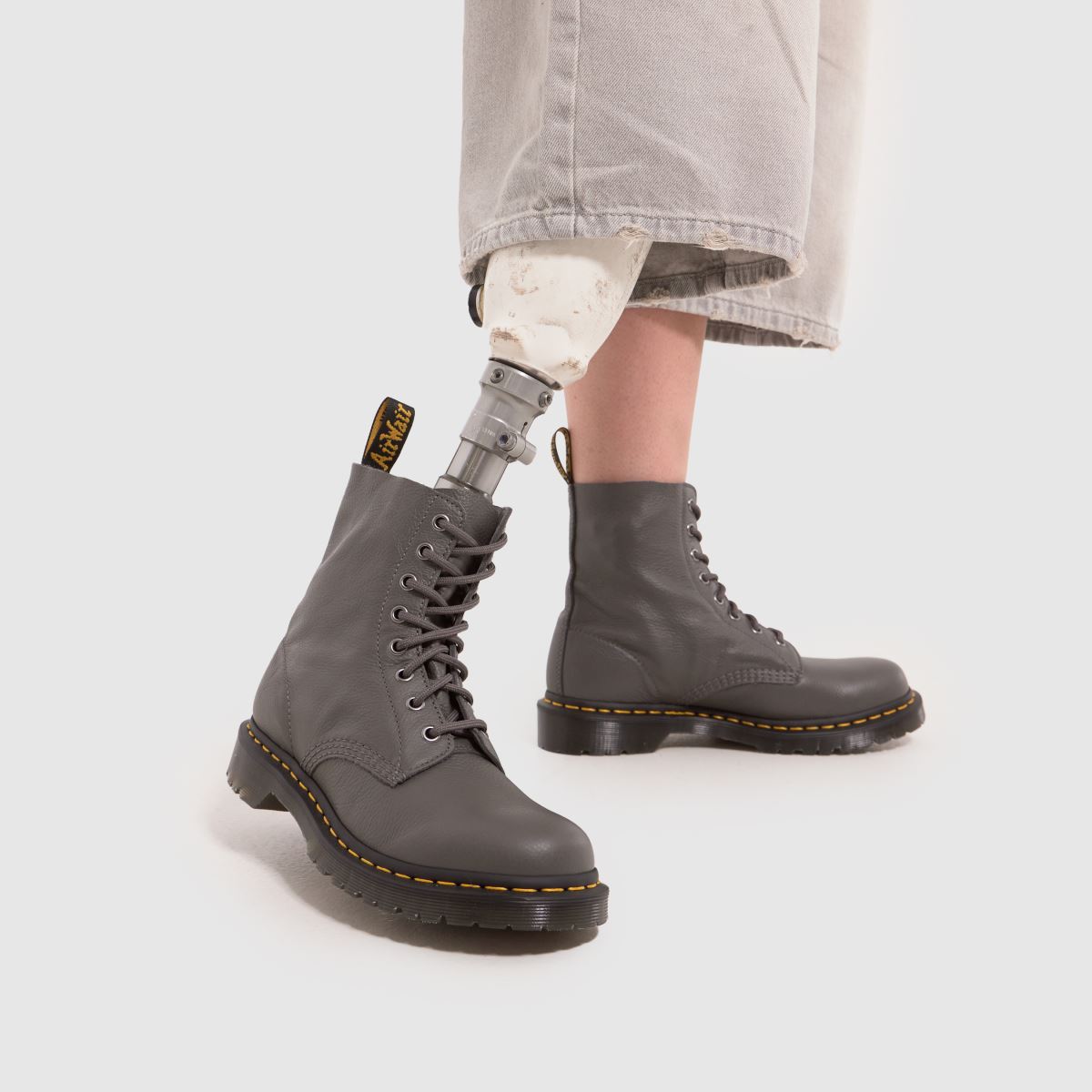 Dr Martens 1460 Pascal – Grå stövlar