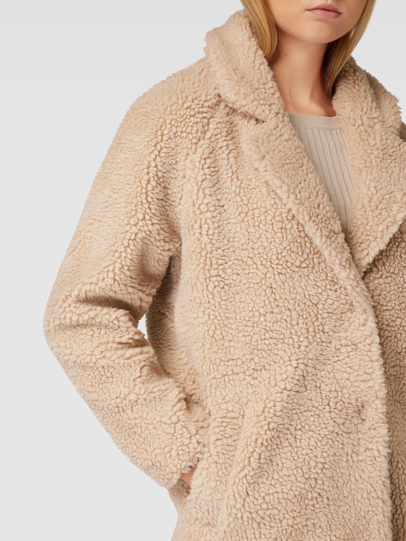 Mantel mit Teddyfell Modell 'NEWAURELIA' in sand