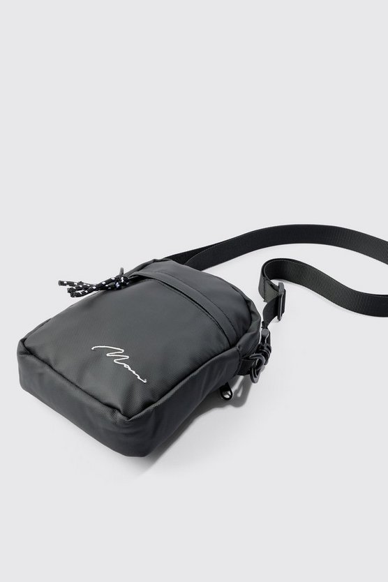 Man Signature Basic Messenger-Tasche in Schwarz