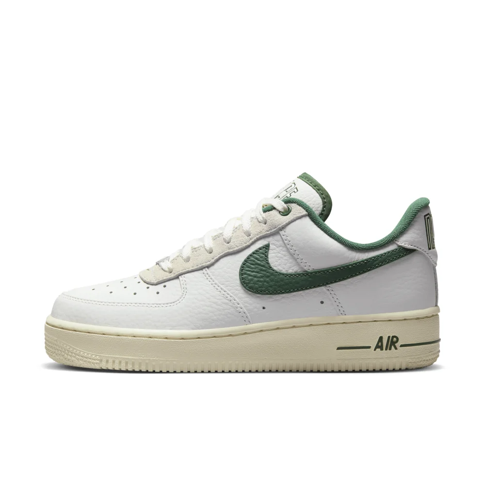 Nike Air WMNS Force 1 07 LX DR0148-102 / weiss