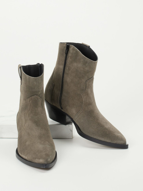 Cowboyboots-17354590008 Ralph Harrison