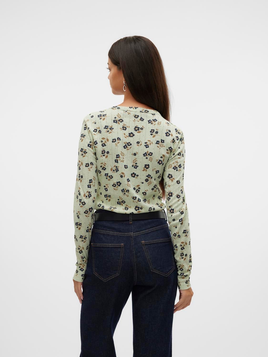 VMTHERESE Top