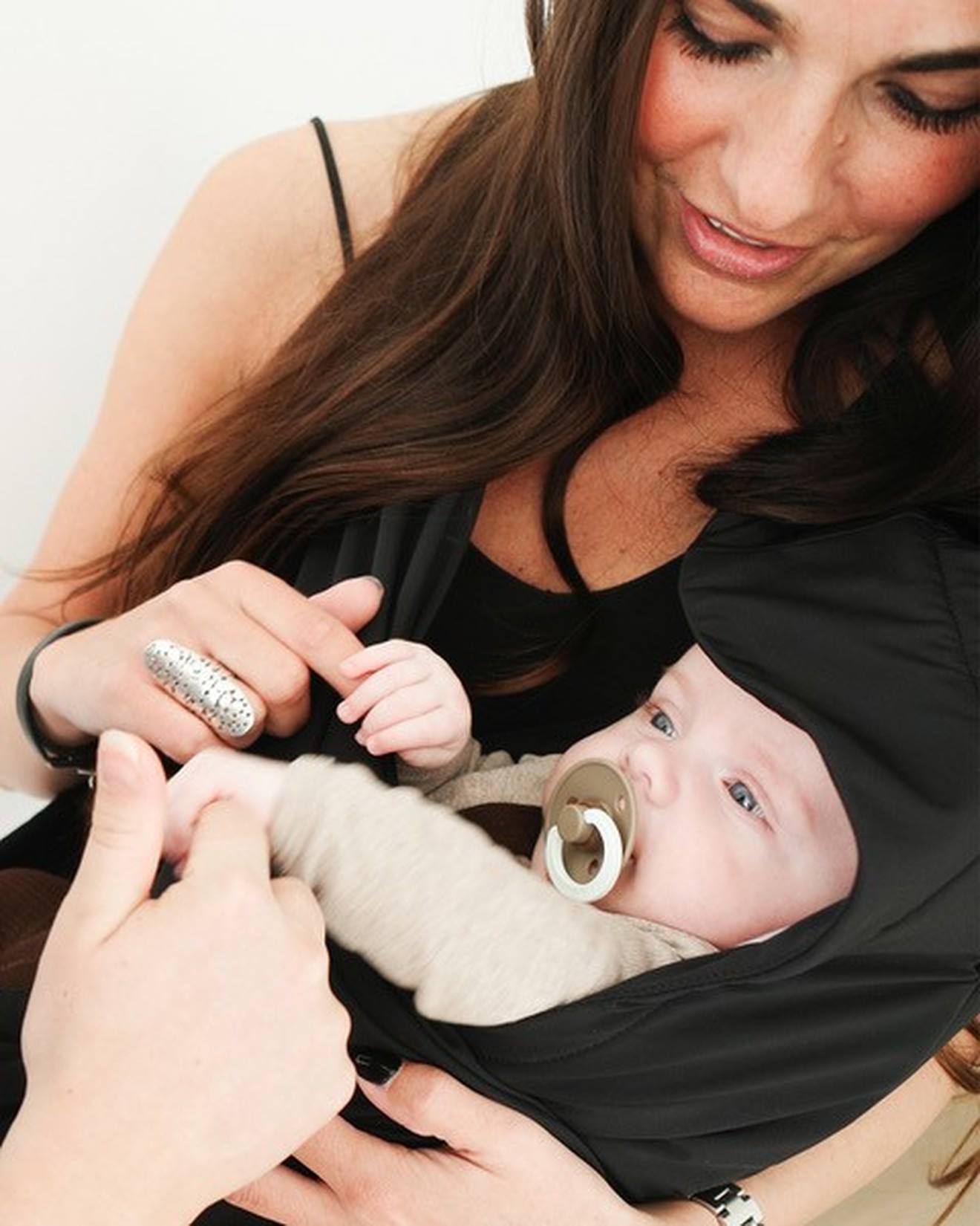 Echarpe porte-bébé IZZZI beige sable
